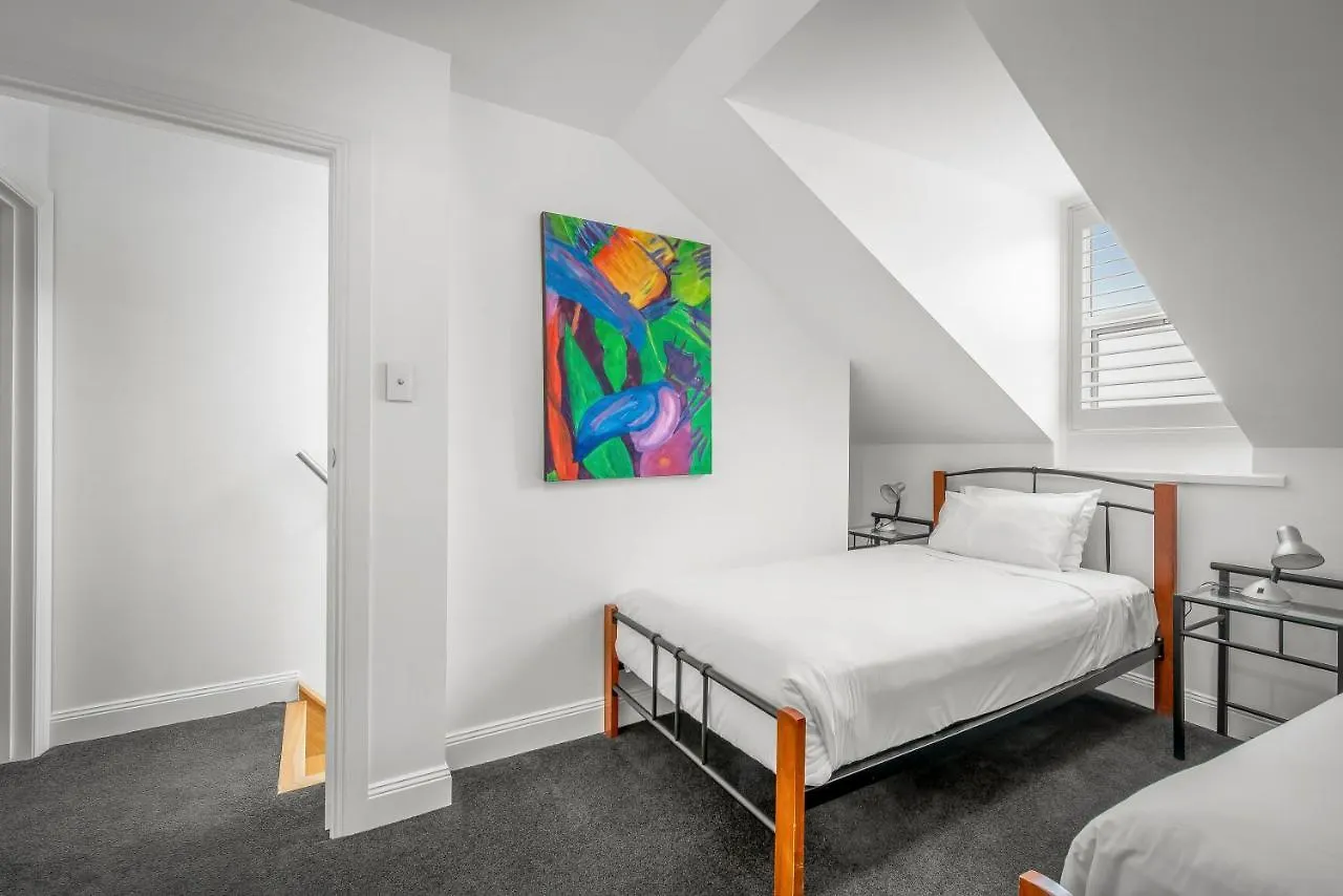 Apartment Brisbane Terrace - 3 Bedroom Hobart Inner City - Free Parking